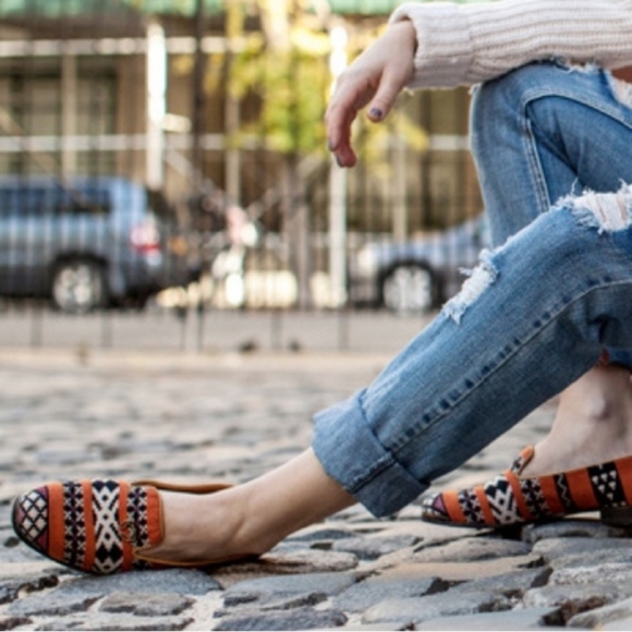 COBRA SOCIETY NAJET PEACH EMBROIDERED GEOMETRIC SLIP ON LOAFER NEW IN BOX - Picture 2 of 9